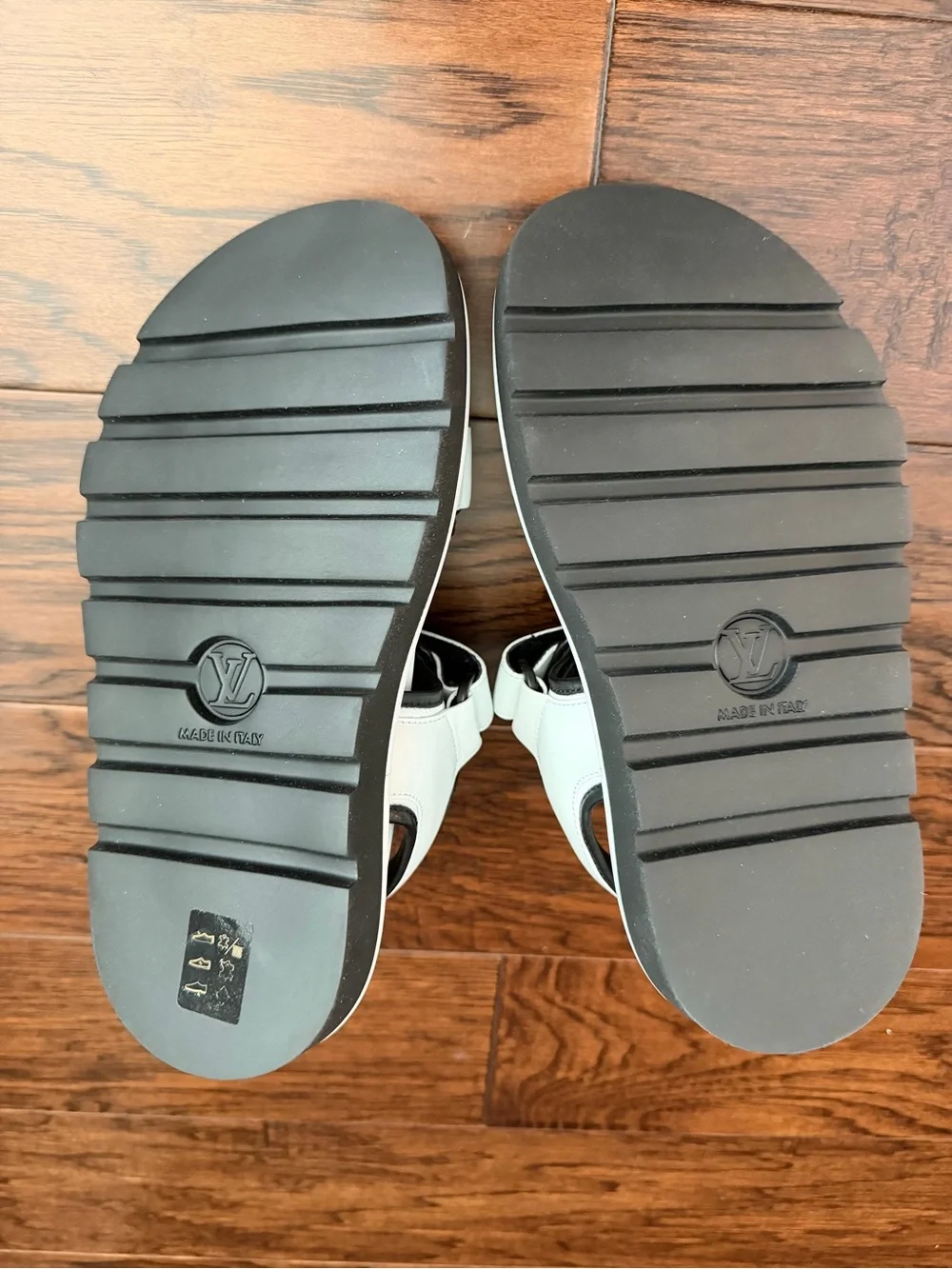 Louis Vuitton women Sandals